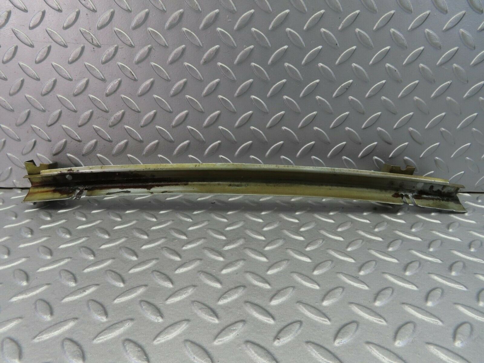 7846 Mercedes-Benz W115 220D Front Left Window Channel