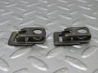 34132 Mercedes-Benz W124 260E Fuel Injector Bracket 2x