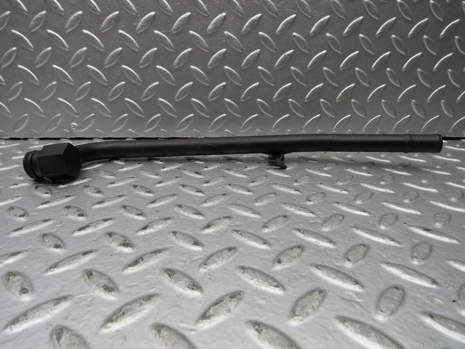 21912 Mercedes-Benz W126 300SE Coolant Hose Pipe