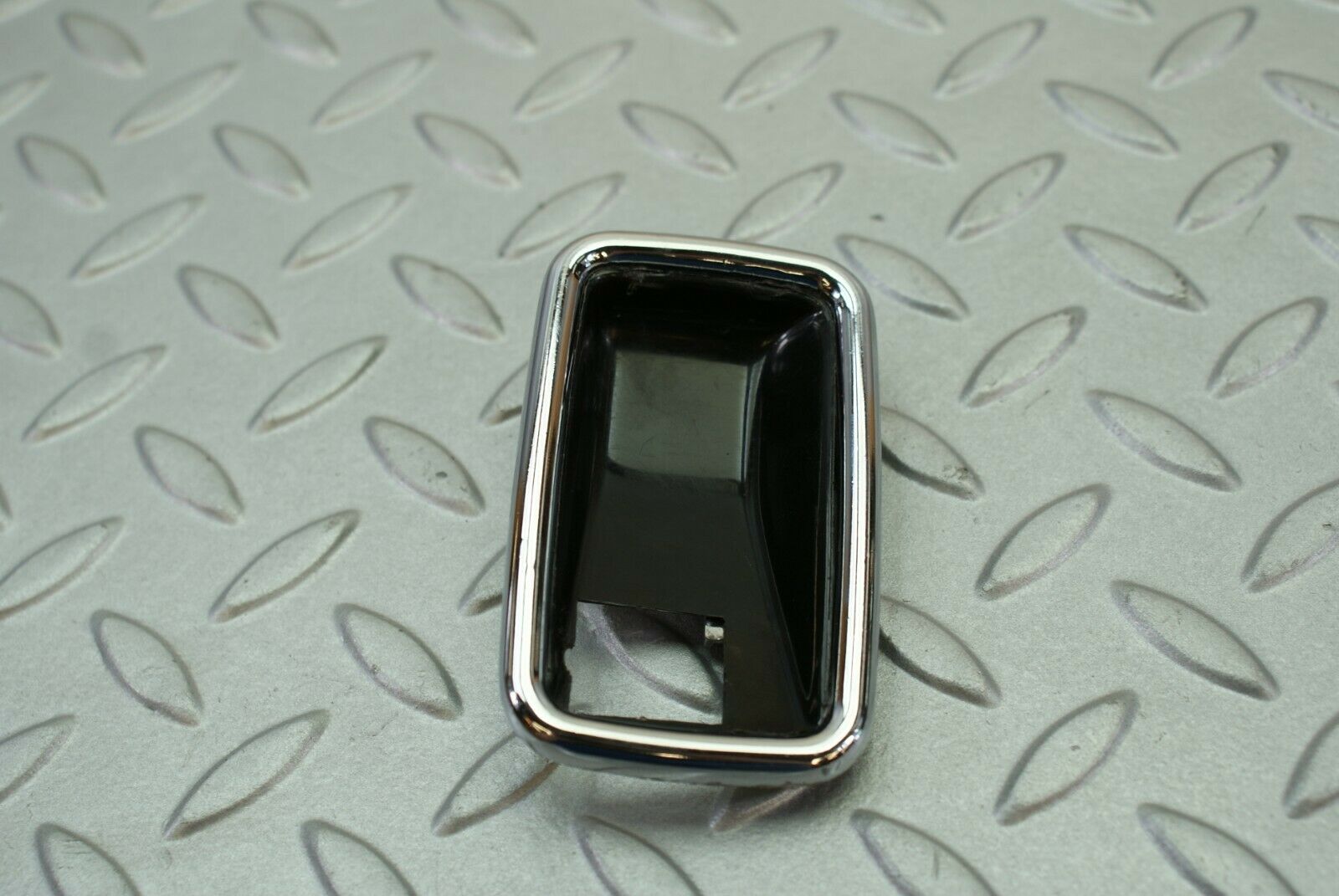 2754 Mercedes-Benz C123 280CE Coupe Chrome Frame For Door Opener 1087660611