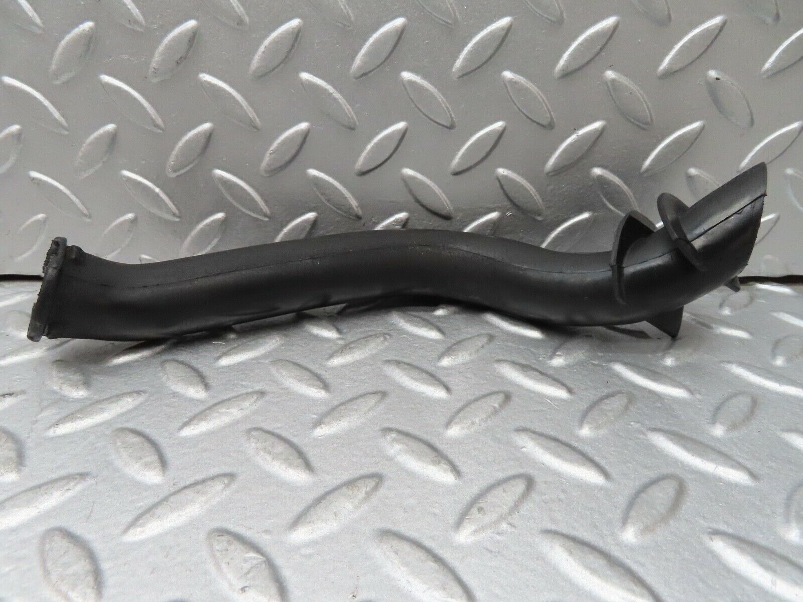 17293 Mercedes-Benz R129 300SL Coupe Water Drain Hose Pipe