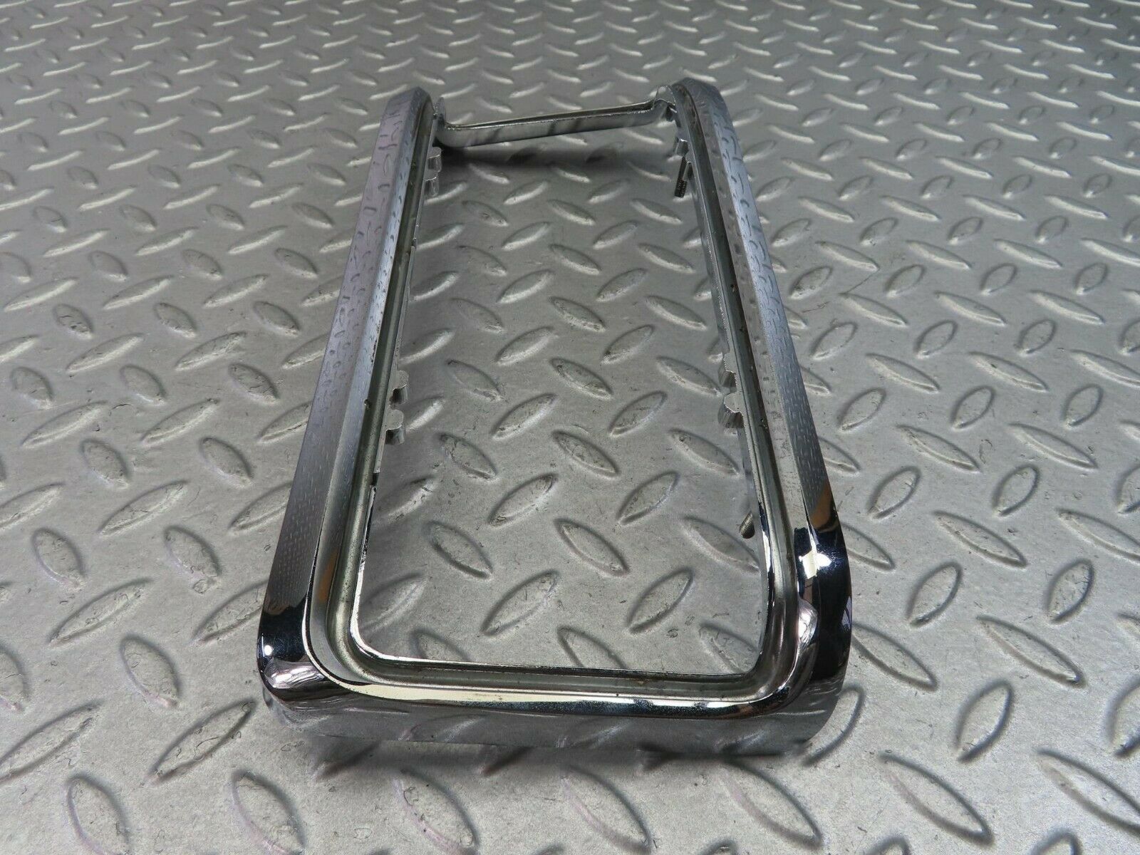 8513 Mercedes-Benz W115 Tail Light Chrome Frame Left 1158260159