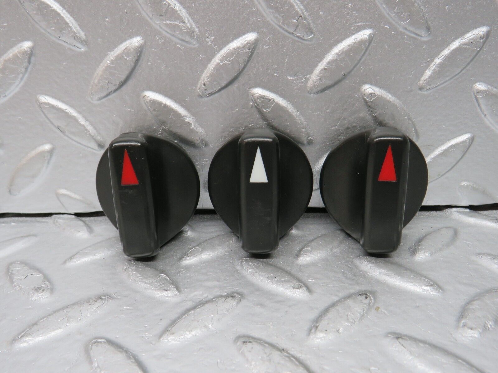 30726 Mercedes-Benz W201 190E 2.0L Heater Control Knob Set
