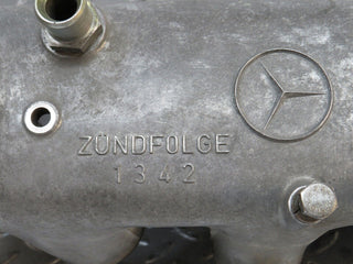 0343 Mercedes-Benz W123 220D Valve Cover 6150160205