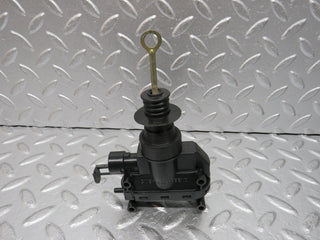32447 Mercedes-Benz S124 300TE Wagon Door Lock Vacuum Actuator Front Left