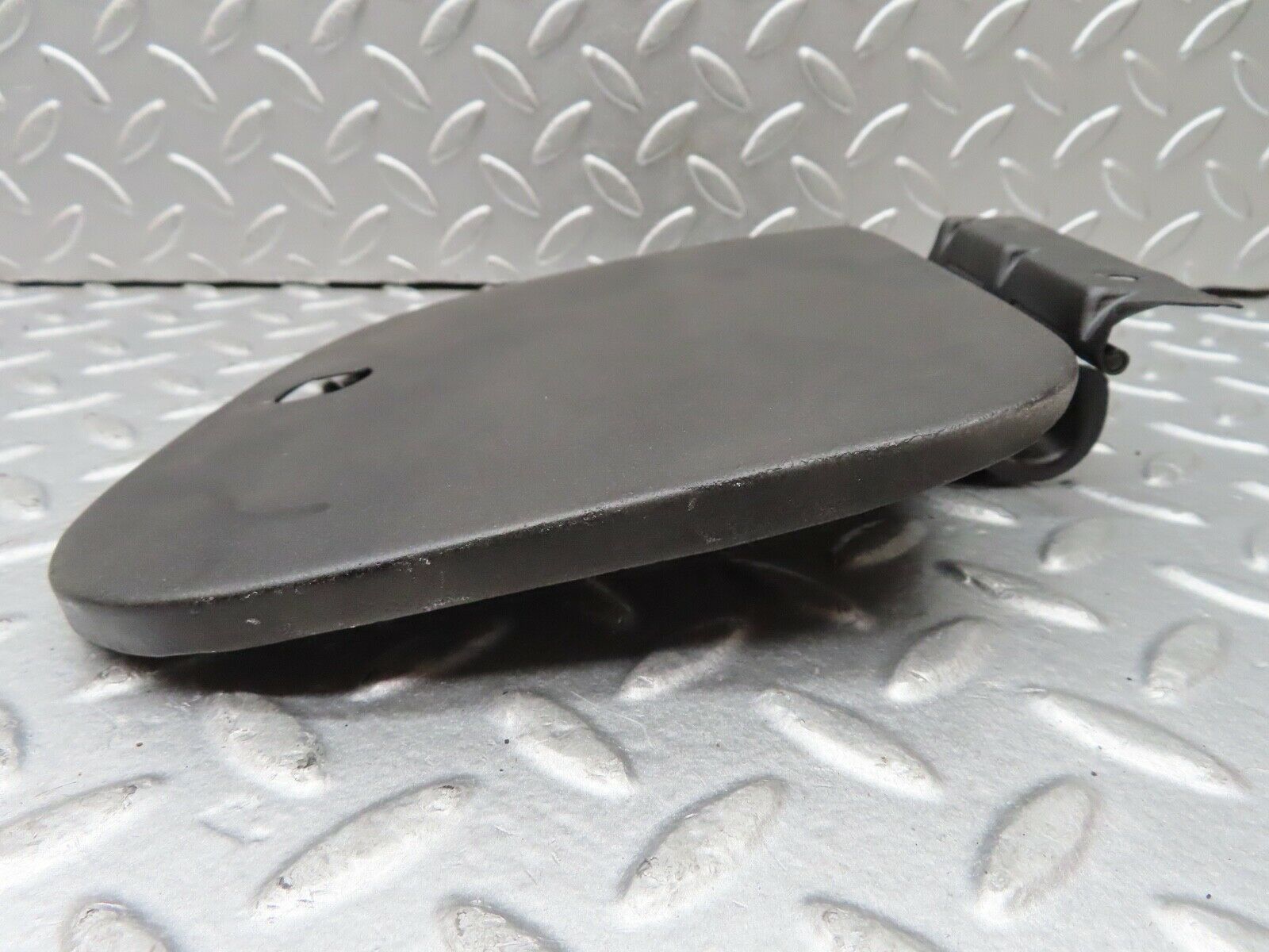 18702 Mercedes-Benz W120 W121 Ponton Fuel Tank Flap Cap