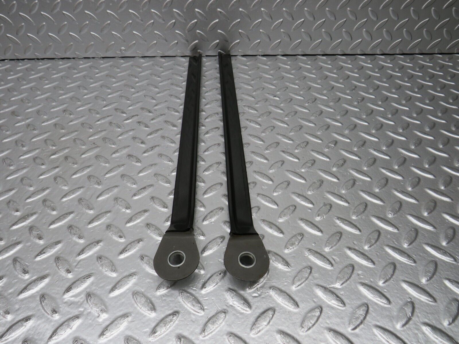 30884 Mercedes-Benz W201 190E 2.0L Seat Belt Runner Pair 2019190920