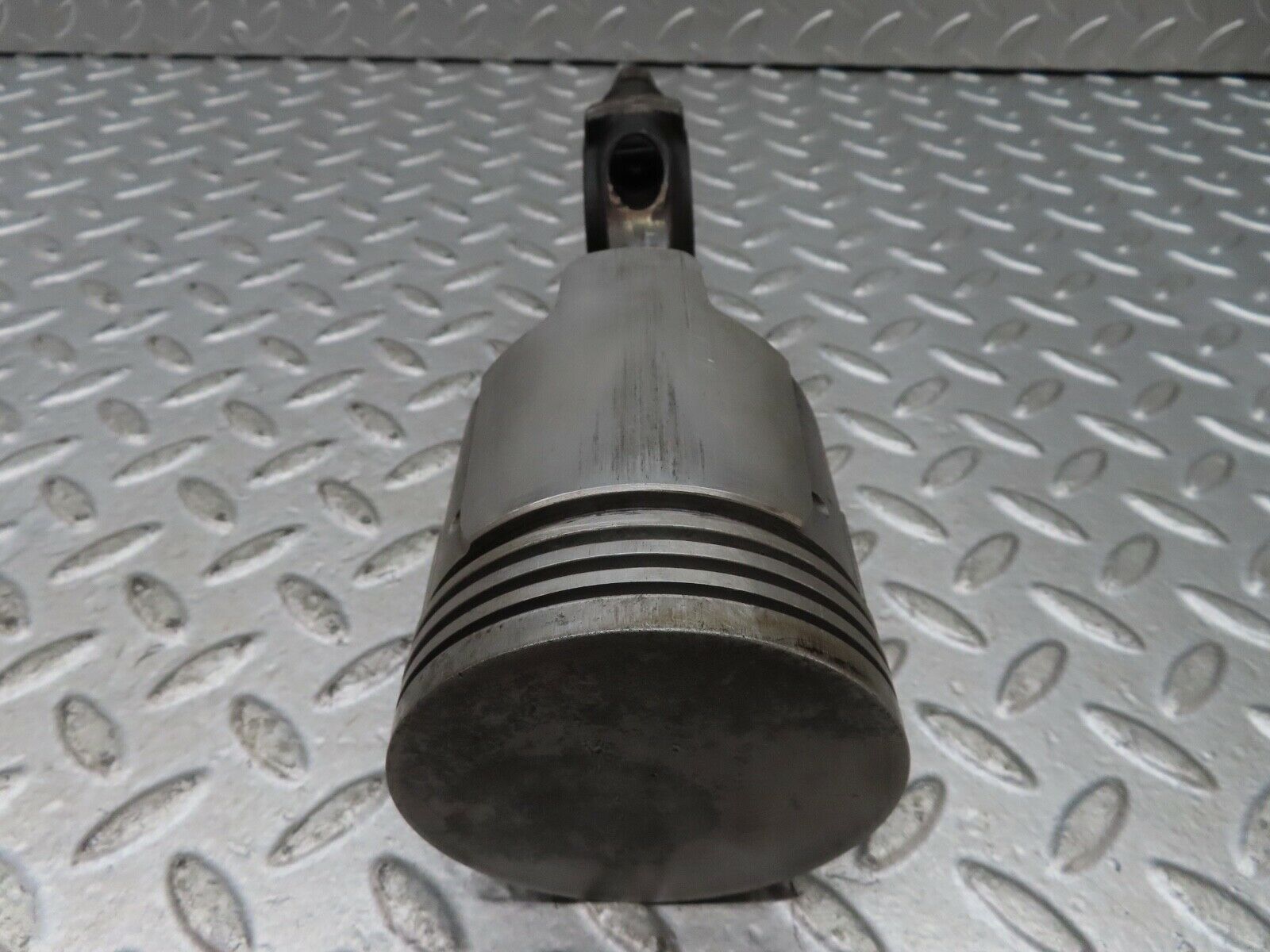 18971 Mercedes-Benz W121 190b Ponton Piston With Connecting Rod 84.97 mm