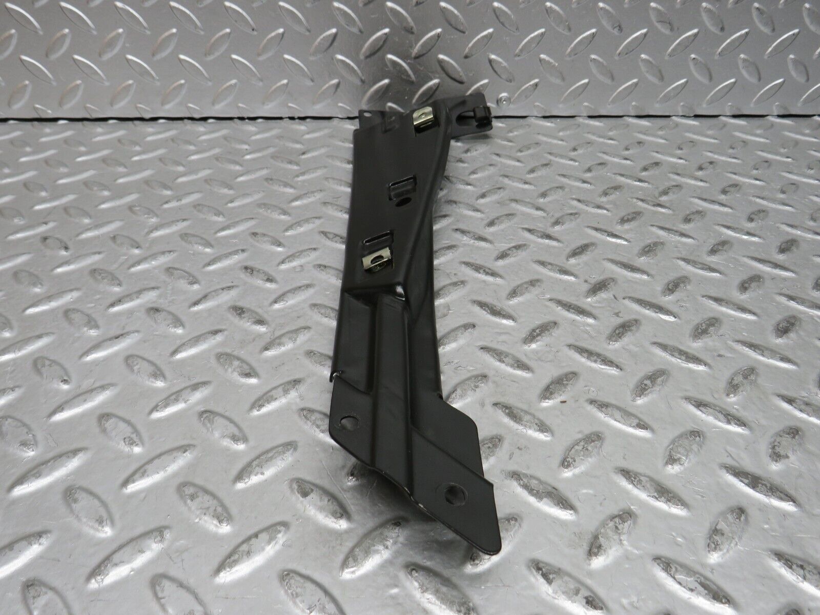 29164 Mercedes-Benz C124 320CE Coupe Rear Window Channel Support Right Side