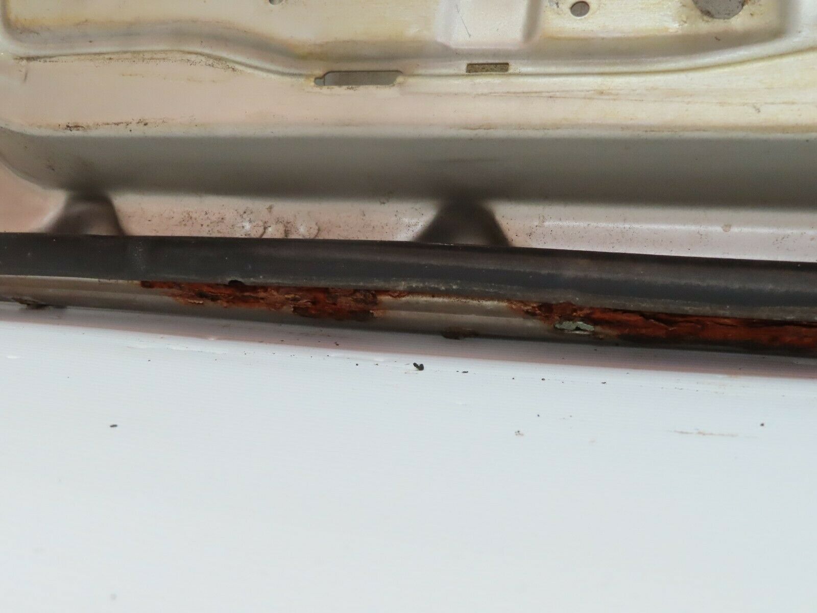 5420 Mercedes-Benz W124 230E Front Left Door