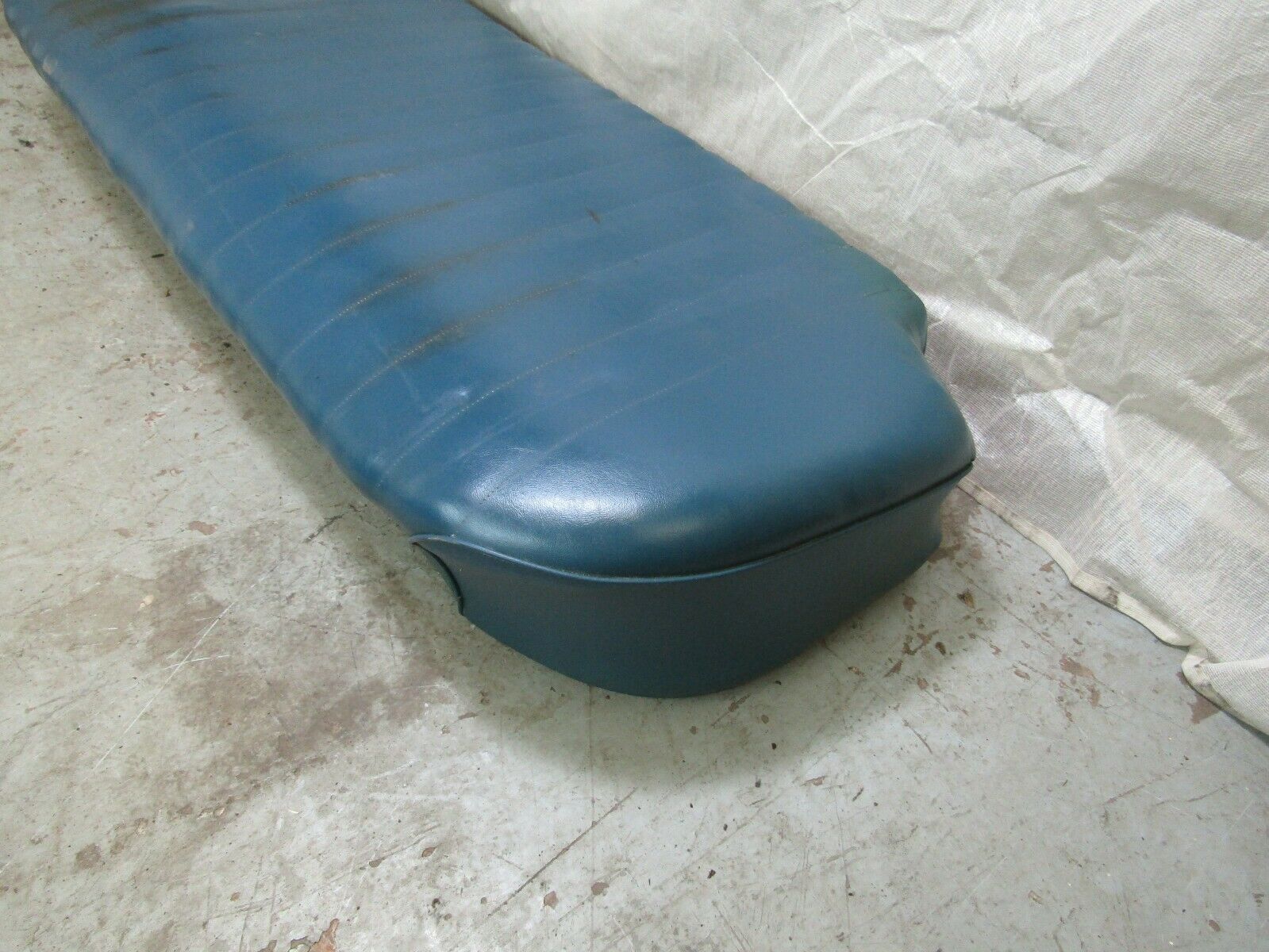 3259 Mercedes-Benz W120 PONTON Rear Seat Blue Bottom