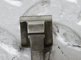 0362 Mercedes-Benz W123 220D  Camshaft Rocker Arm With Shaft