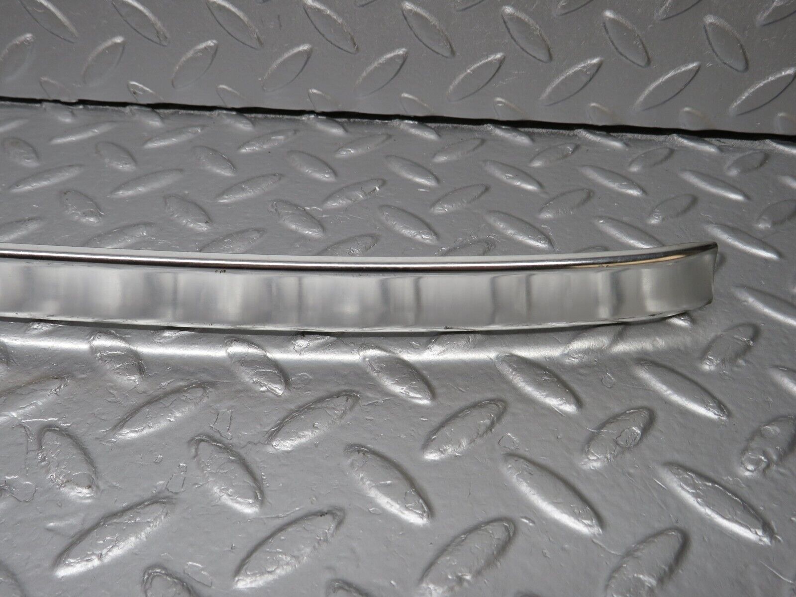 40204 Mercedes-Benz R107 Hardtop Roof Chrome Left Side