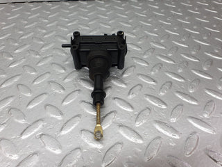 41512 Mercedes-Benz W124 200E Rear Door Lock Vacuum Actuator 0008007975