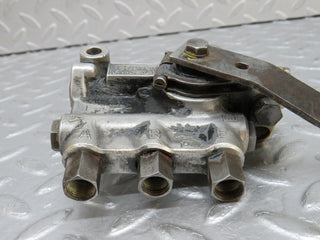 W109 air suspension leveling valve used OEM