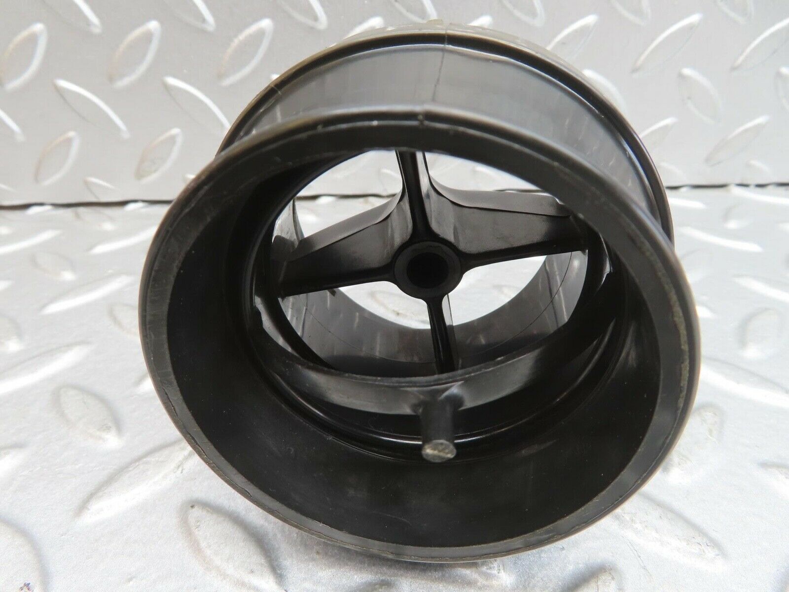 13814 Mercedes-Benz W123 200 Dashboard Air Vent 1238300054