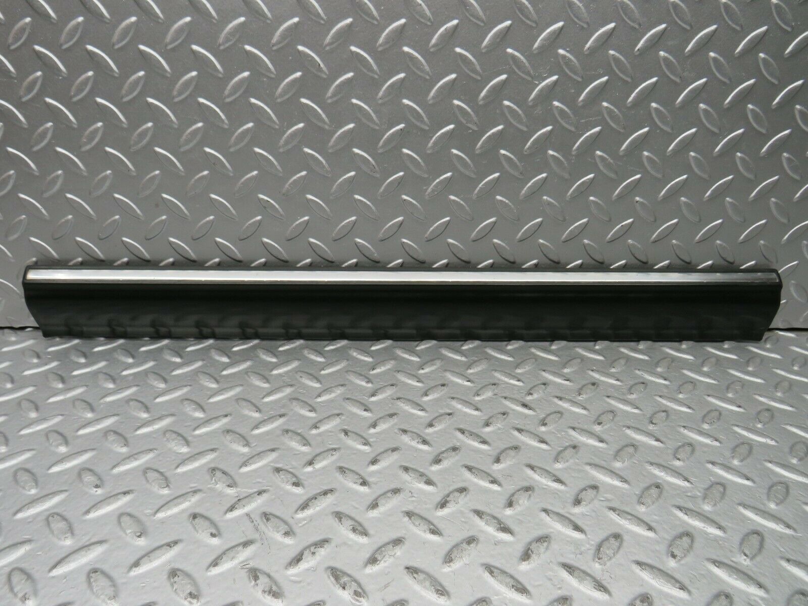 22025 Mercedes-Benz S123 280TE Rear Right Door Lower Moulding Trim