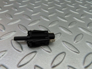 6101 Mercedes-Benz W126 380SE Door Contact Switch 0015458714