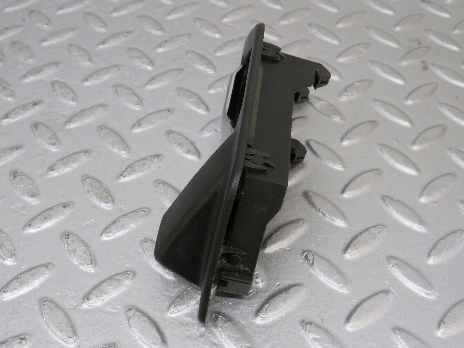 33906 Mercedes-Benz W124 260E Interior Door Handle Front Right 1247600261