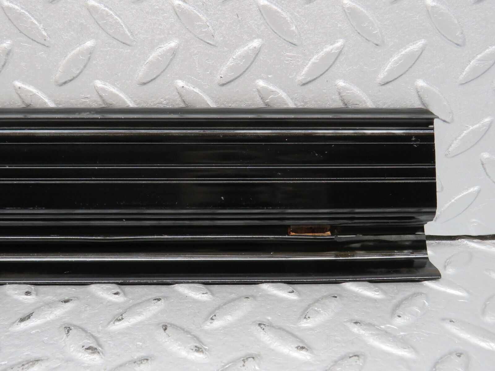 40634 Mercedes-Benz W123 300D Rear Left Door Sill Trim Black