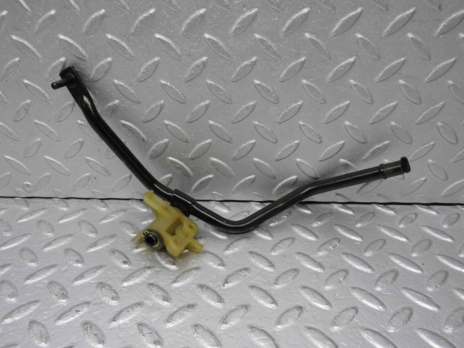 38934 Mercedes-Benz W201 190E 2.6L Accelerator Pedal Linkage 2013010218