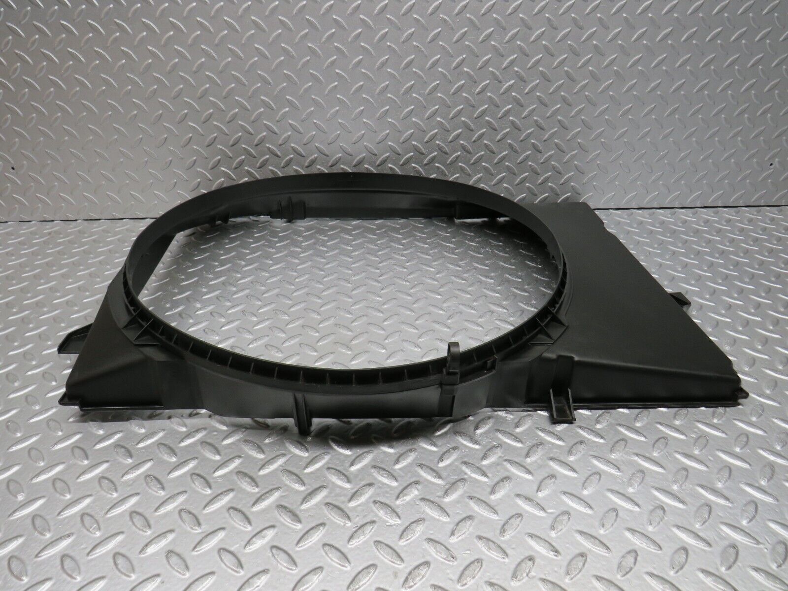 39412 Mercedes-Benz R129 320SL Coupe Radiator Fan Shroud Cover 1295051155 1295000655