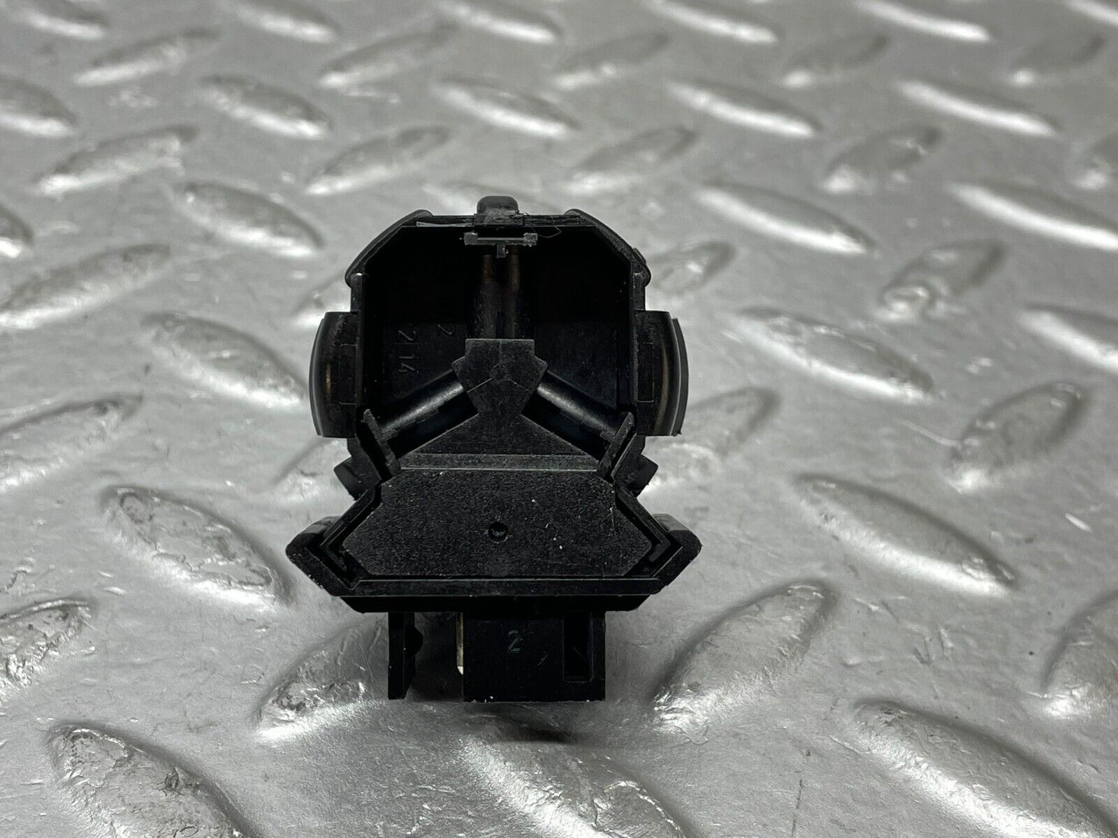 37841 Mercedes-Benz A124 320E Cabriolet Kick Down Switch 0025452214