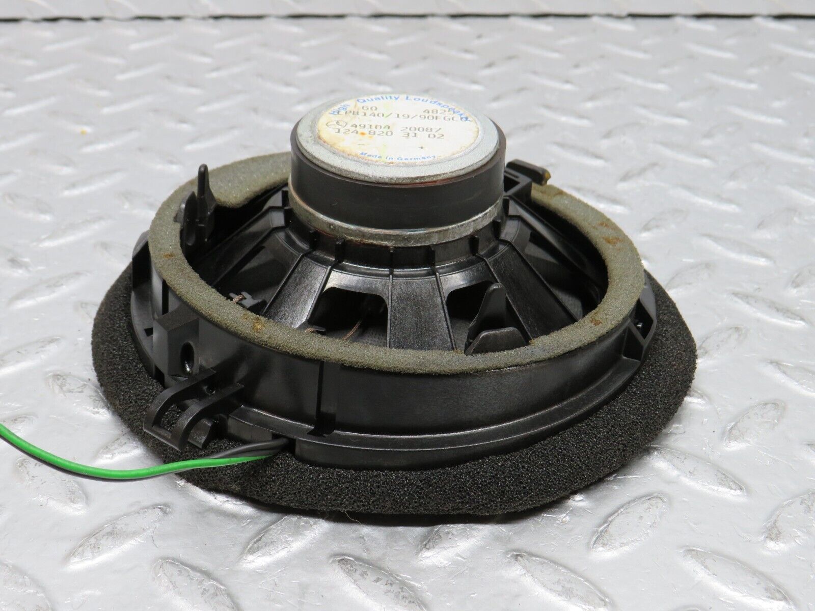 37865 Mercedes-Benz A124 320E Cabriolet Rear Left Door Speaker 1248203102