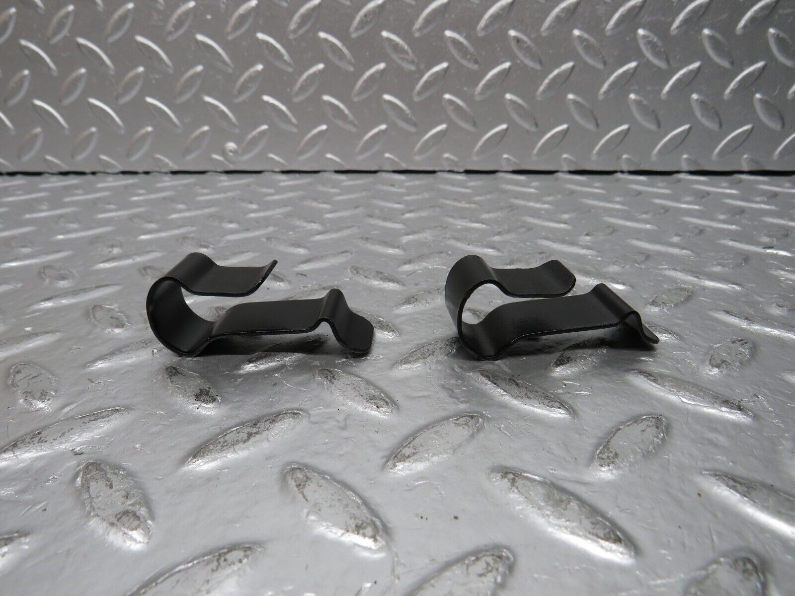 30867 Mercedes-Benz W201 190E 2.0L Radiator Fan Shroud Cover Holder 1265040146