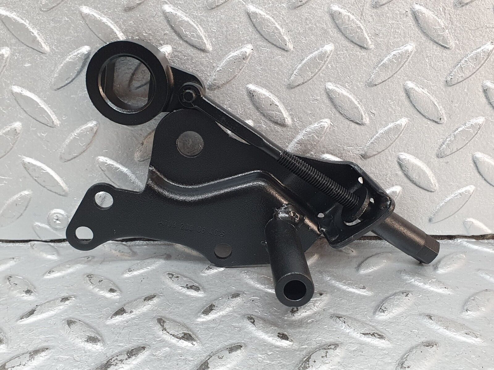 41237 Mercedes-Benz W126 300SE Belt Tensioner 1032000640