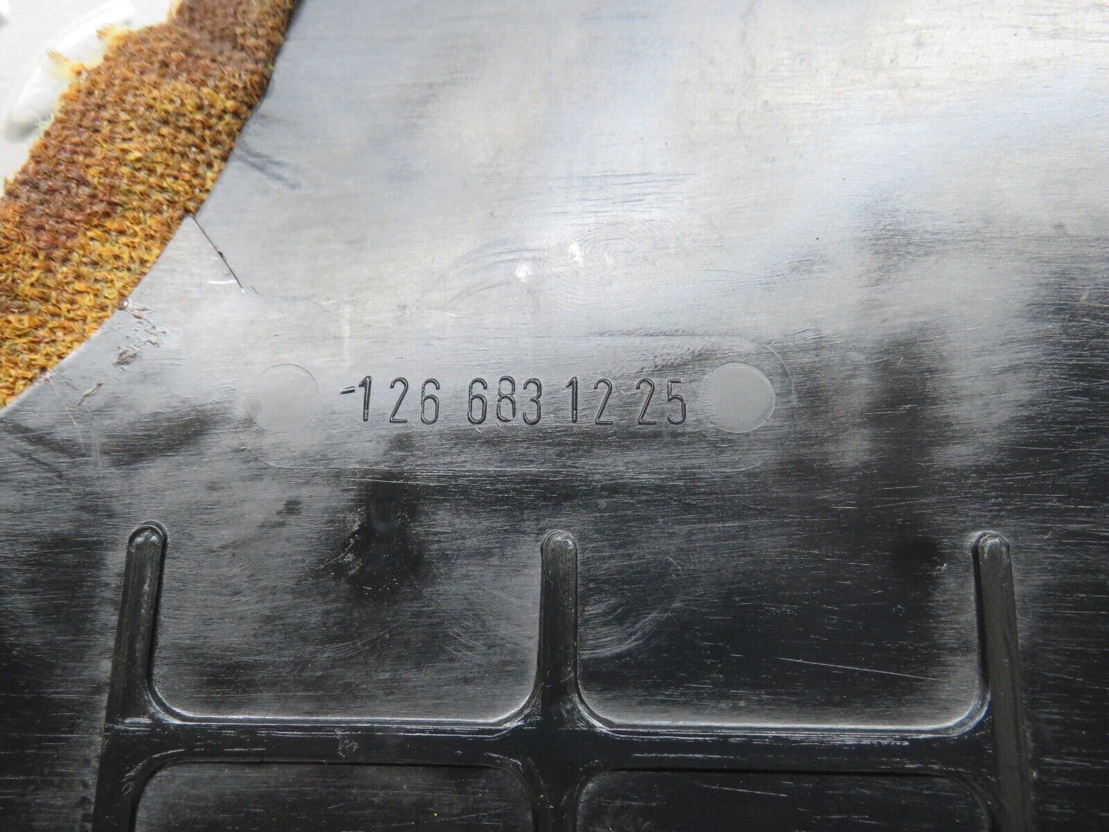34383 Mercedes-Benz C126 380SEC Coupe Centre Console Carpet Right 1266831225