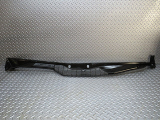 37031 Mercedes-Benz C126 420SEC Coupe Water Drain 1268300813 1268300713