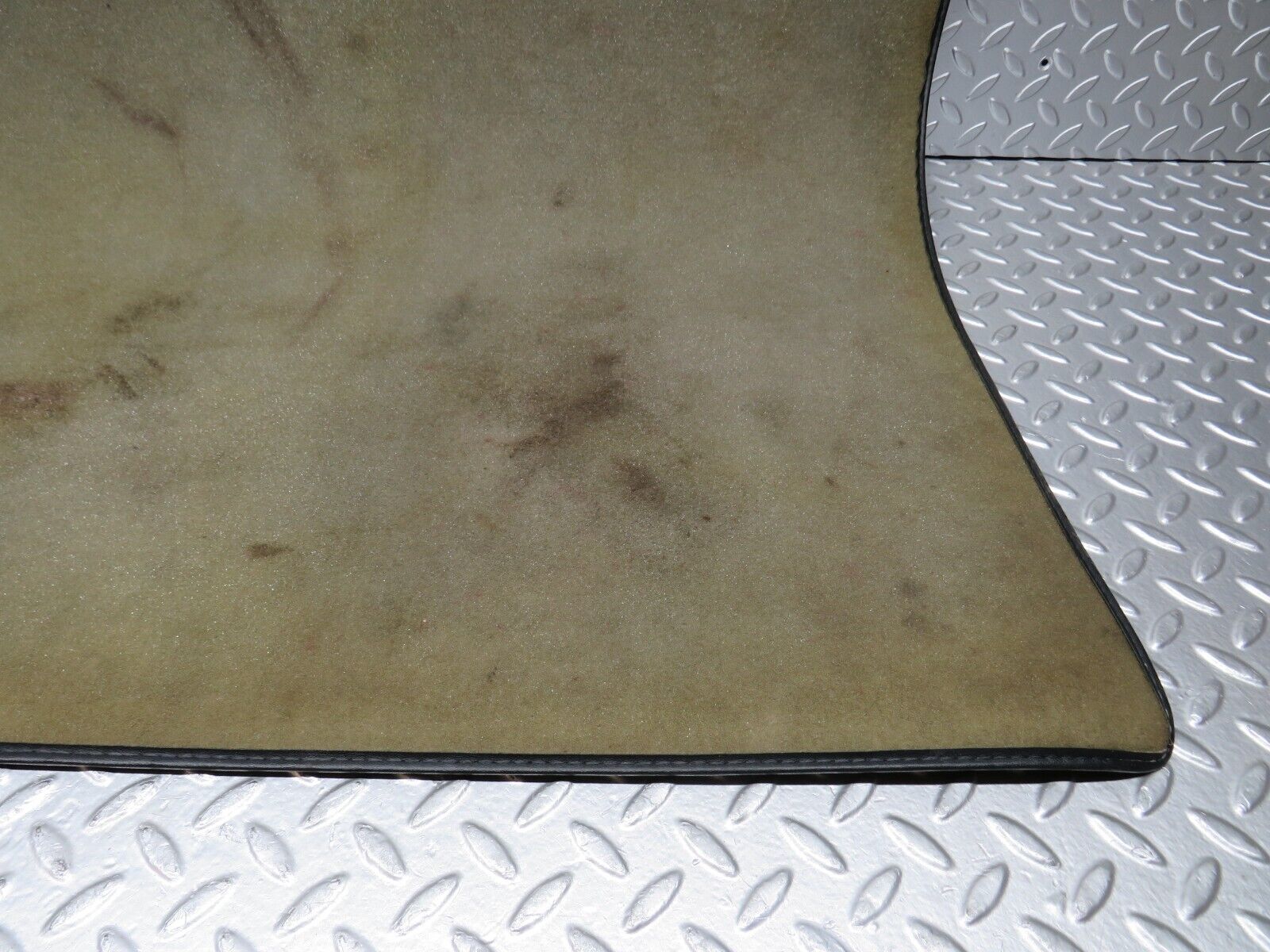 30318 Mercedes-Benz W124 230E Trunk Boot Floor Carpet