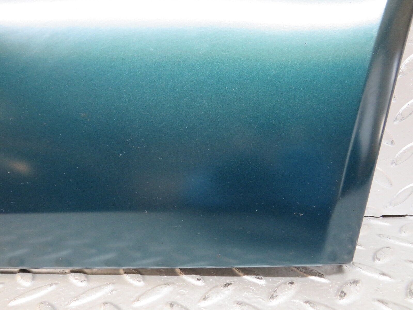 27657 Mercedes-Benz S124 300TE Front Right Fender Wing Moulding Trim 1246901440