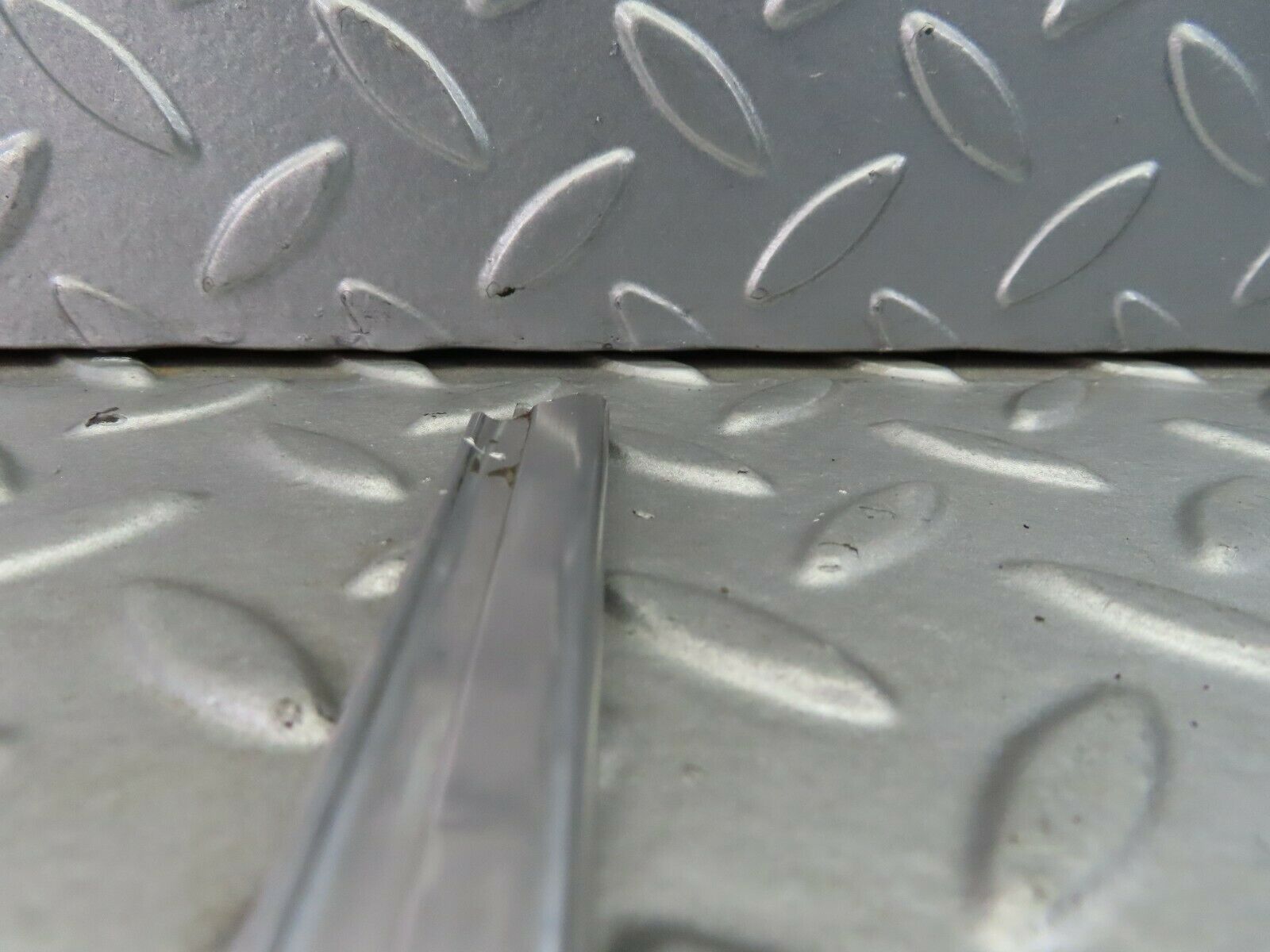 7781 Mercedes-Benz S123 230TE Wagon Door Chrome Window Frame Rear Right