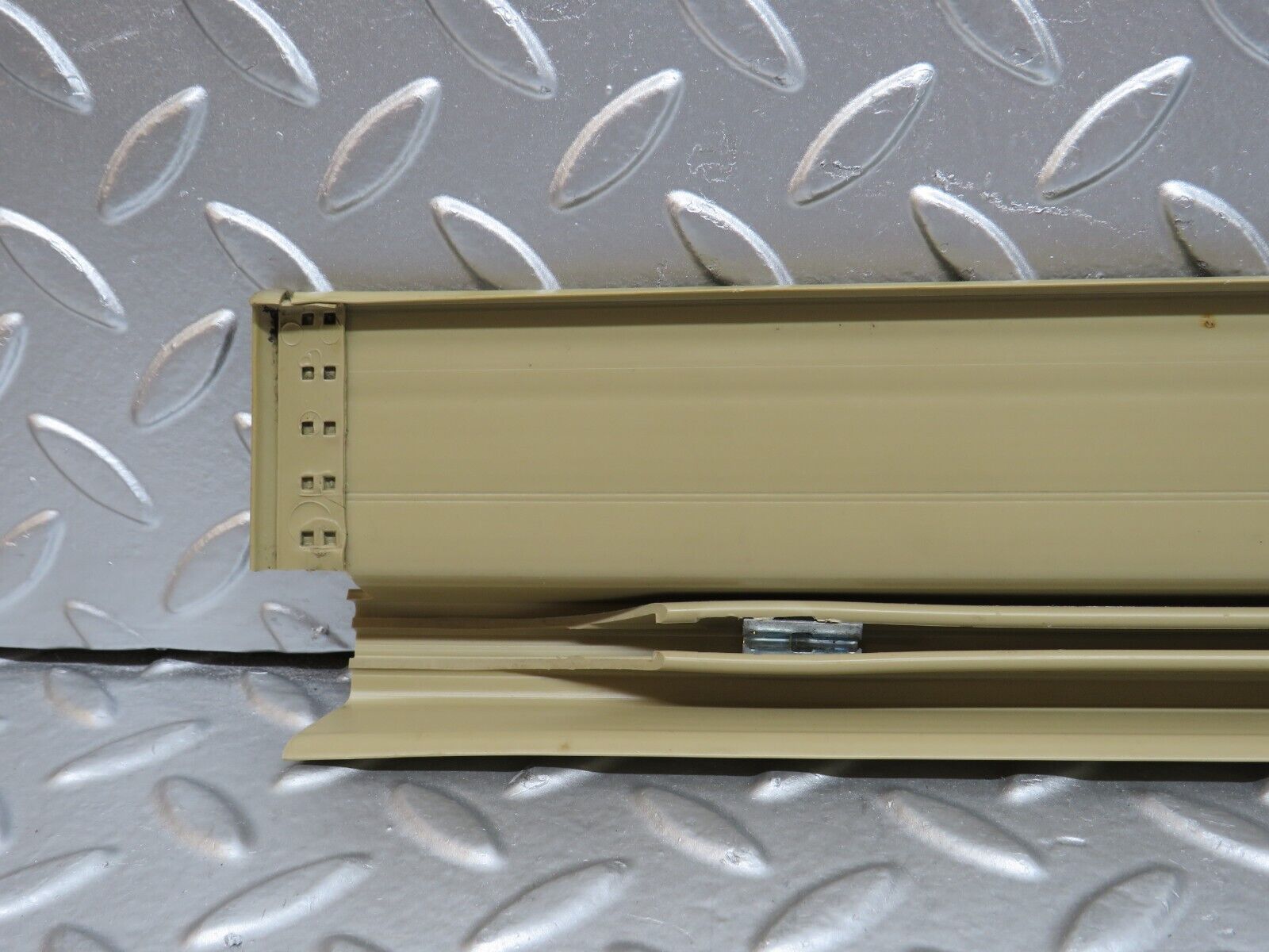 29278 Mercedes-Benz W124 230E Rear Right Door Sill Trim