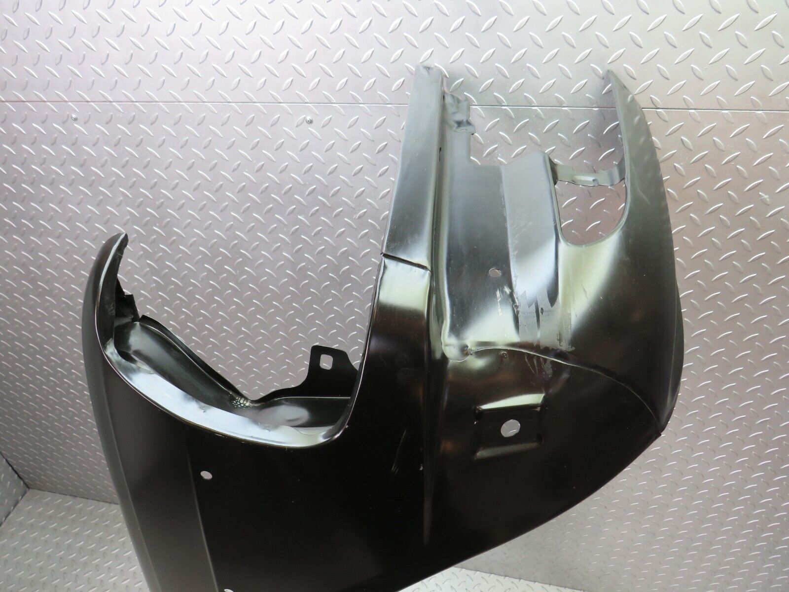 28346 Mercedes-Benz S123 240D Wagon Front Right Wing Fender