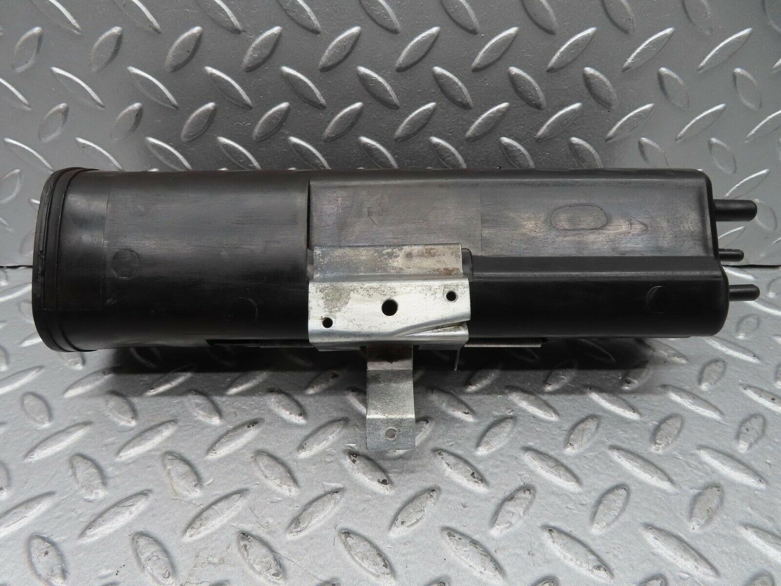 14605 Mercedes-Benz W201 190E Fuel Vapor Charcoal Filter Canister 2014700259