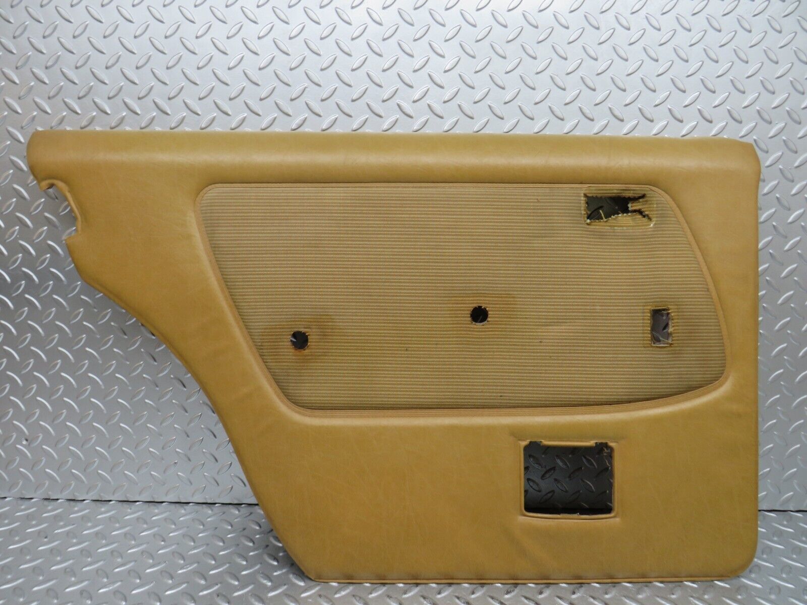 28552 Mercedes-Benz W123 230E Rear Right Door Card Beige