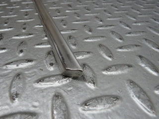 28884 Mercedes-Benz W123 230E Front Right Door Chrome Moulding Trim