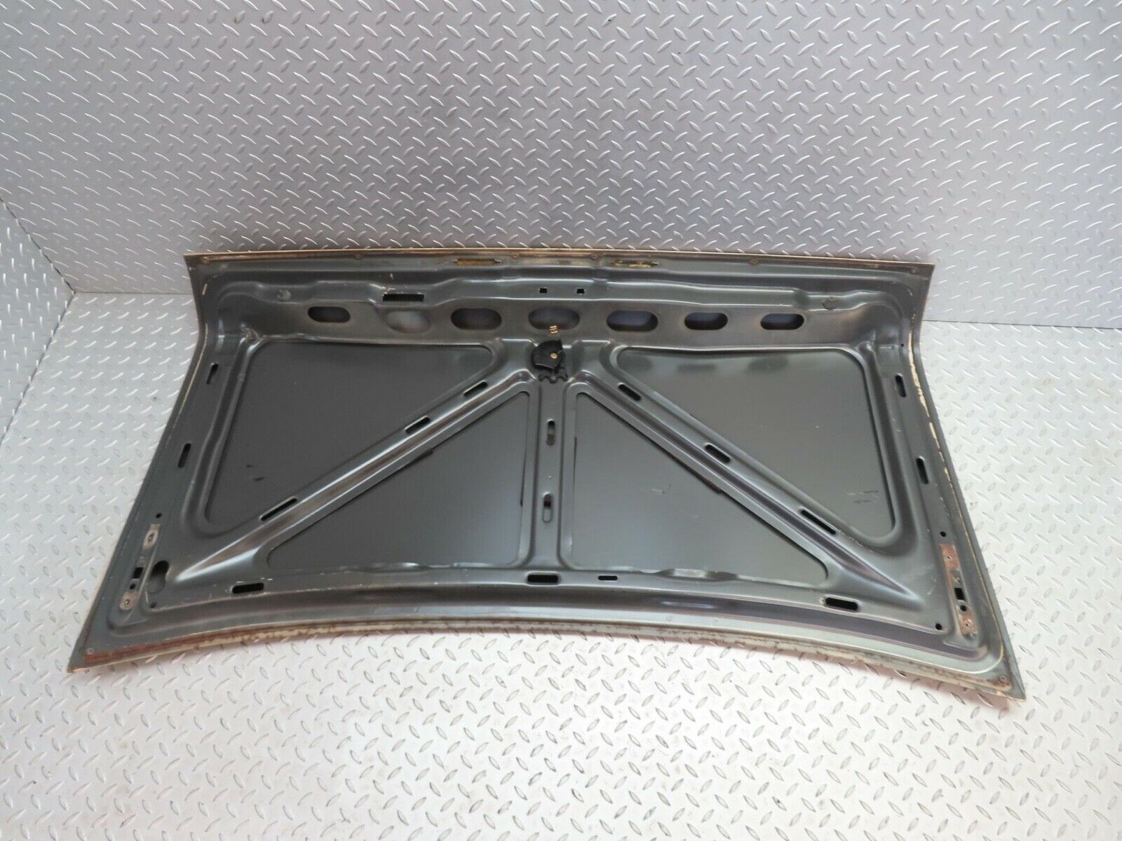 15815 Mercedes-Benz W123 280E Boot Lid Trunk Door