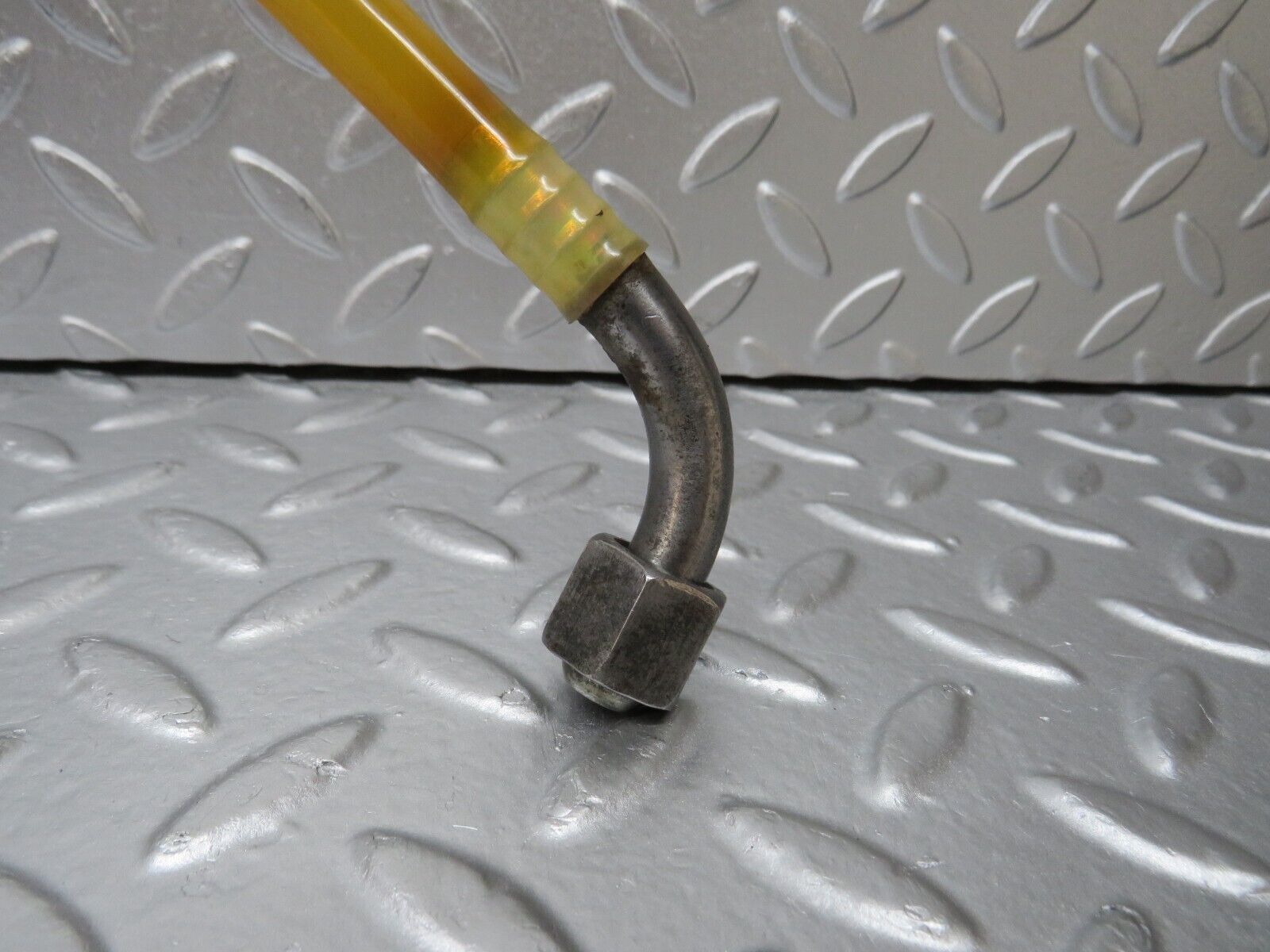 32507 Mercedes-Benz S124 300TE Wagon Brake Servo Vacuum Pipe