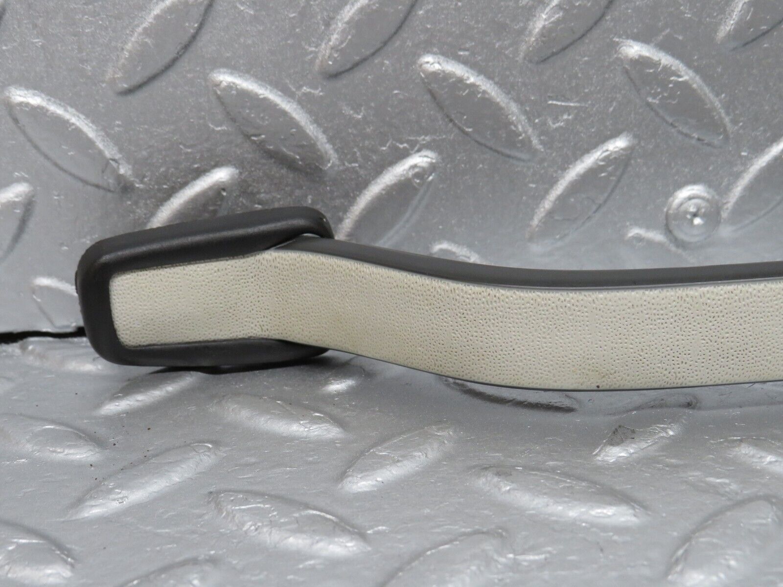 40666 Mercedes-Benz W123 300D Interior Roof Grab Handle Set