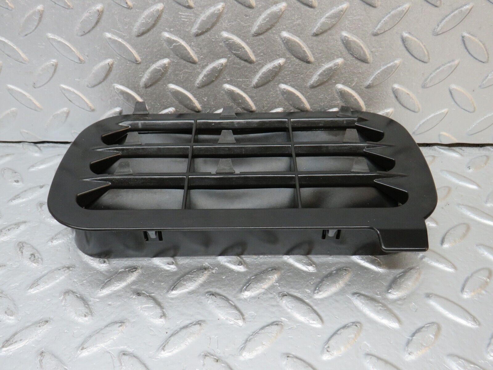 39682 Mercedes-Benz R129 320SL Coupe Air Intake Vent 1248370230 1248370242