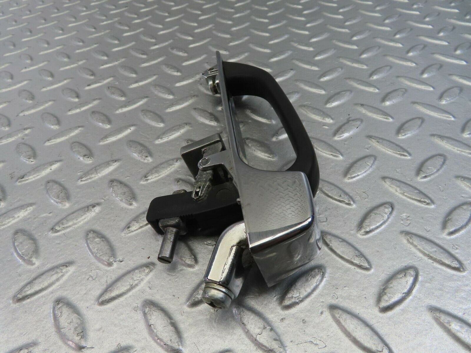 10826 Mercedes-Benz W123 230E Exterior Chrome Door Handle Rear 1237600359