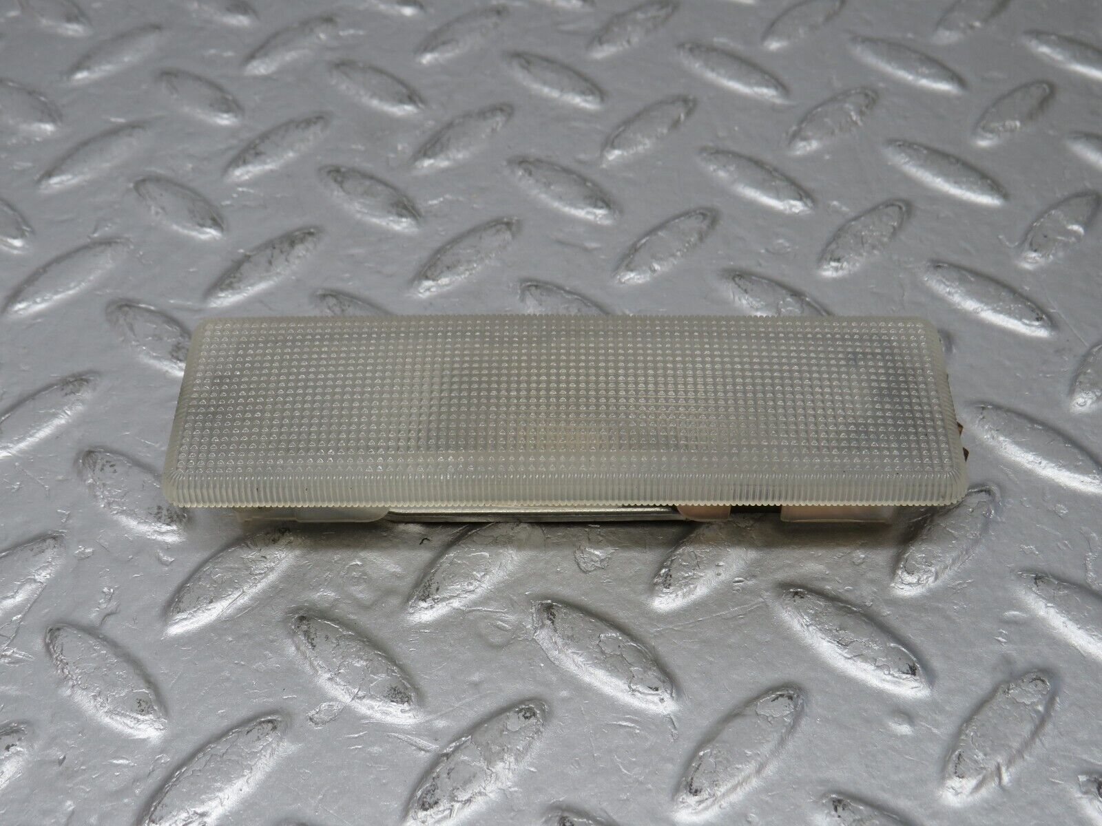 38838 Mercedes-Benz W201 190E 2.6L Rear Interior Dome Light 0018200601