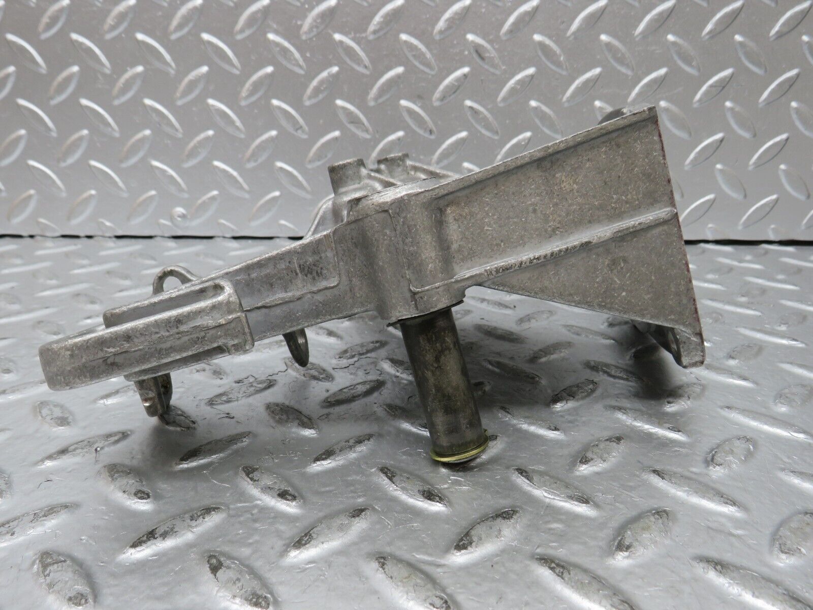 27188 Mercedes-Benz W123 280E Brake Pedal Bracket 1232900219