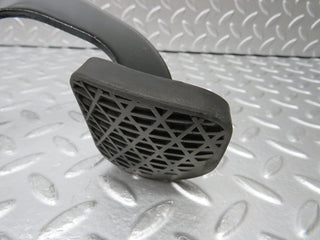 W123 brake pedal with rubber used OEM
