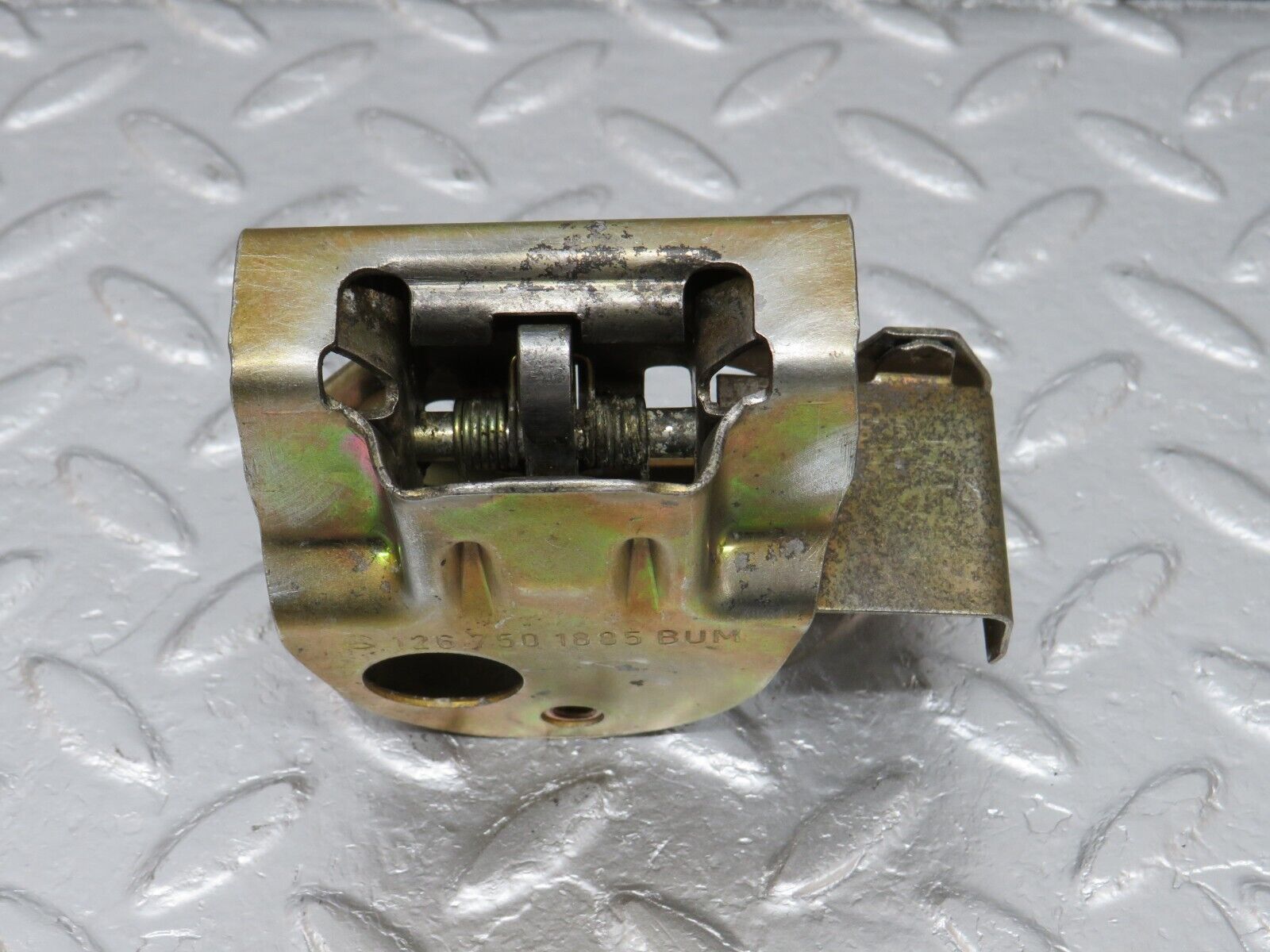 40671 Mercedes-Benz W123 300D Trunk Lock Latch 1267501885