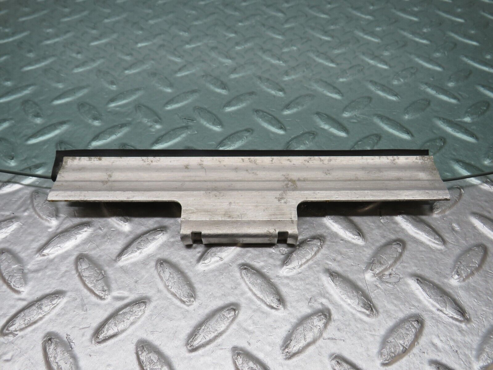 36565 Mercedes-Benz W201 190E 2.0L Rear Left Door Window Glass